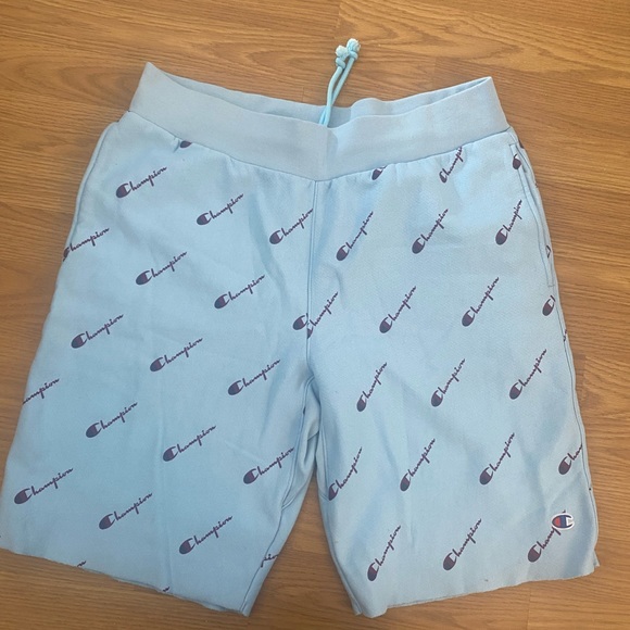 Champion shorts size large - Picture 1 of 2